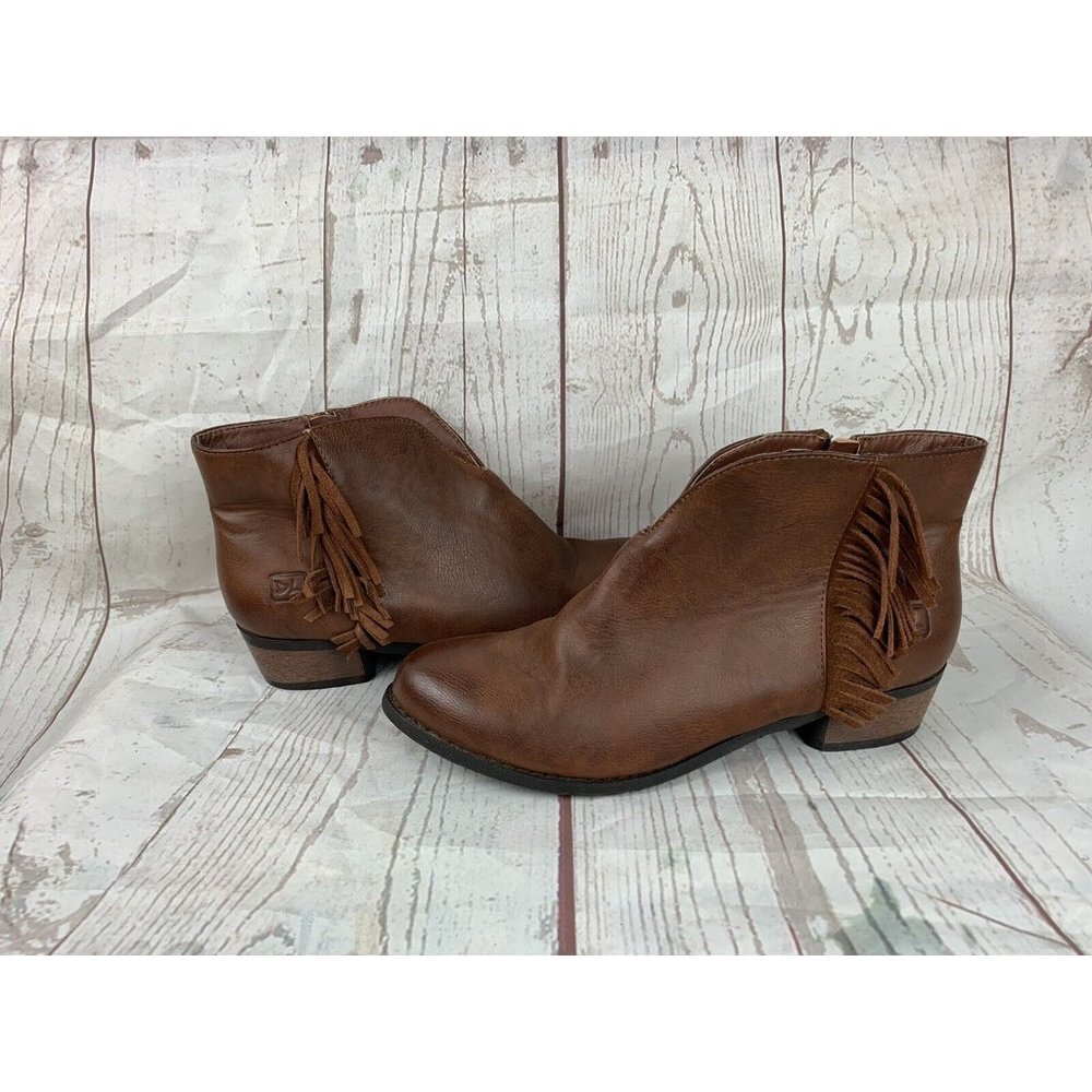 Dirty Laundry Women's Ankle Booties embossed leather sz-9.5  *414.3
